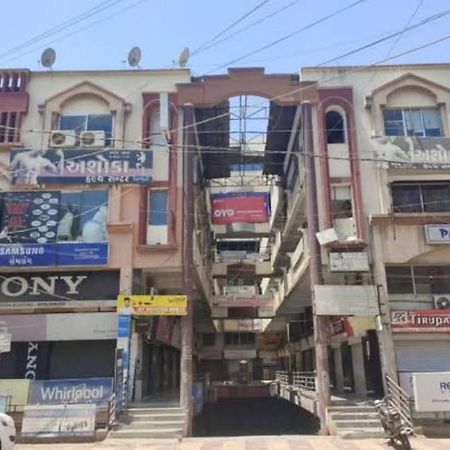 Hotel Harmony Jamnagar Ngoại thất bức ảnh